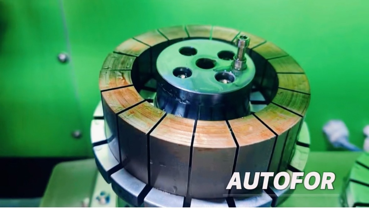 最新の会社の事例について Precise cutting of magnetic core samples