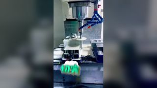 カップリングのスロットはどのように加工されますか?